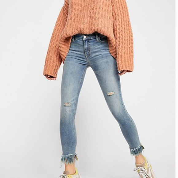 We The Free Denim - We The Free" Great Heights Frayed Skinny Jeans